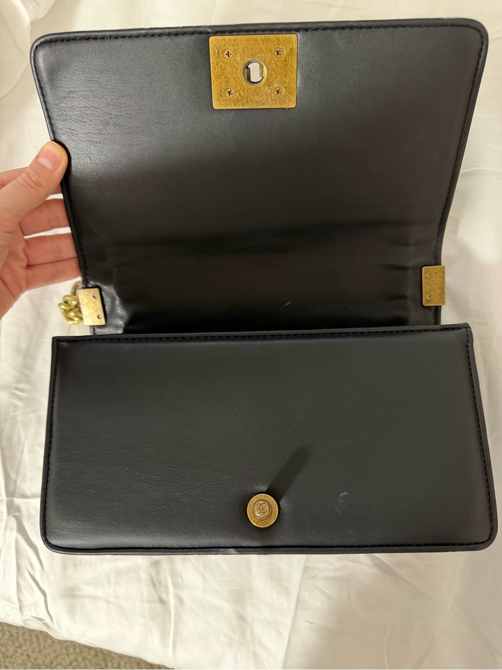 Classic Quilted Black Leather Chain Shoulder Bag - Designer Style - Picture 4 of 7